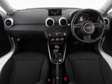 新型の車種から、お求めやすいモデルまで幅広く取り扱っております。