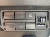 いつでも安心して運転できるようドライバーをサポートしてくれるうれしい機能充実です。