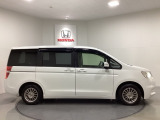 購入後も自社指定整備工場完備でお客様の愛車をしっかりサポート致します!御納車時には安全かつ安心してお乗り頂けるようホンダ専門知識を持つ整備スタッフが点検・整備・装備も説明をしてお渡ししております。