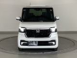 デイタイムランニングランプ付フルLEDヘッドライトは、Honda初となるダイレクトプロジェクション式を採用です!