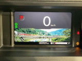 視認性の高いメーター回り。いろいろな情報も表示されます。