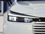 ★LEDヘッドライト搭載★ 白っぽく光る明るく省電力なLEDライト!先進的な白い輝きでフロントフェースを引き締めます☆