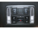 運転席上部の操作部です。両側電動スライドドア操作部です。