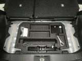 【車載工具】タイヤ交換には必需品ですね!万が一に役立つ工具です。緊急時に備え、使い方をしっかり覚えておきましょう。