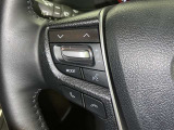 ステアリングスイッチ装備!運転しながら手元でオーディオの操作などができます。