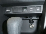 【HDMI入力端子】車内エンタメがより充実♪例えば、出先で撮影したデジカメ動画を帰り路の車内で早速&hellip;や、スマホの動画アプリをみんなで&hellip;etc♪車載のモニターで楽しめる映像系コンテンツが一挙に増えます☆
