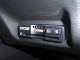 ETC付。高速道路の料金所はキャッシュレスで通過です。サービスエリア等にあるスマートインターの出入りも利用可能でとっても便利。ご納車後すぐにお使い頂けるようセットアップしてのお渡しとなります。