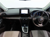 見通しのよいすっきりとした視界で、誰でも運転しやすいです。運転のしやすさは疲れにくさにも繋がりますよ♪