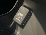 アクセサリーソケットはUSBのアダプターなどをつければ、スマホの充電にも使えます。