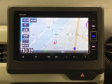 ナビゲーションは、フルセグTV、インターナビ対応のGathers純正メモリーナビを搭載しています。ナビに曲を記憶させるミュージックサーバー使用時は、別途SDカードが必要になります。