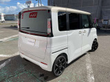 「かどまるしかく」なテールランプがルークスならではです!