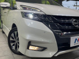 【LEDヘッドライト】悪天候や夜間走行時も良好な視界を確保し安心して運転できる高輝度LEDヘッドライトを装備!点灯速度が早く、消費電力も抑えられています。