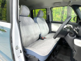 運転席シート廻りは使用感も少なく、良好な状態となっています。前オーナー様が丁寧に使っていたことがよくわかりますね。