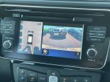 アラウンドビューモニターは4個のカメラを合成してまるで上から撮影した様な駐車場のどの位置にいるかとてもわかり易い機能です