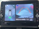 【アラウンドビューモニター】車を上から見下ろしているかのような映像で周囲の状況がひと目で確認、狭い駐車場に駐車するときも安心です♪♪障害物などがあると警告音がなりますので安心して駐車が出来ます★
