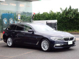 BMW在庫保有台数常時100台以上!ご来店の際はBMW本店(厚木市下荻野140-1)にご来店ください!弊社自慢の全天候型ショールーム!BMW在庫保有台数常時100台以上ございます!