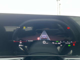 低走行車両入庫!レイアウトはステアリングスイッチで切り替えでき運転に集中しながら必要な情報を瞬時に得ることが可能です。