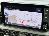 9インチインターナビ付きです!!目的地までの適切なルート案内や、お天気、お得なイベント案内などを受け取って頂けます!!