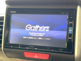 【純正ナビ】人気の純正ナビを装備しております。ナビの使いやすさはもちろん、オーディオ機能も充実!キャンプや旅行はもちろん、通勤や買い物など普段のドライブも楽しくなるはず♪