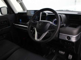 運転席廻りです。