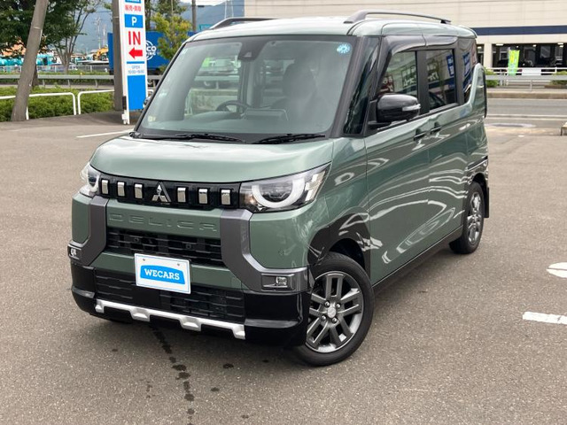 デリカミニ T プレミアム 4WD 