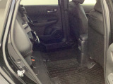 ★チップアップ&ダイブダウン機能付き【ULTR SEAT】は後席座面を左右分割で跳ね上げることができます☆トランクで積載できない背の高い荷物をラクラク収納できます。ホンダ車ならではの人気装備です♪