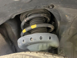 お車を安心してお乗りいただく為には、足回りの定期点検が欠かせません。サービスサポート(有償保証)では無料点検もご提供しており、安心のカーライフをお過ごしいただけるサポート体制が整っています。