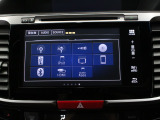 【純正ナビゲーション】使いやすいナビ操作にオーディオ機能も充実!Bluetooth接続で運転中のハンズフリー電話や好みの音楽を車内に流す事が出来ます。ラインナップや車種に応じて豊富な機能が使用可能♪