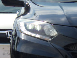 ★LEDヘッドライト搭載★ 白っぽく光る明るく省電力なLEDライト!先進的な白い輝きでフロントフェースを引き締めます☆