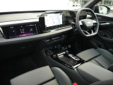 指定工場で車検までご対応可能。6ベイを完備したサービス工場を併設し、快適なAudiライフをサポートします。詳しくは0078-6002-900146中古車スタッフまで