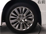 お客様のお好みの新品18インチ、19インチ、20インチホイール装着可能!ダウンサスなどローダウンも取付可能です!ヴァルドやワークなどのメーカー品も取り寄せ可能です!