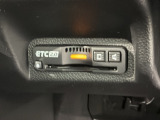 いまや快適なカーライフに欠かせないETCが付いています。