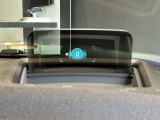 視点移動が少なくても情報確認が可能なヘッドアップディスプレイ!