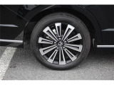 こだわりがあってなかなか気に入ったお車がないそこのお客様!全国のオークションからピッタリの1台を探すことが可能です。ぜひ一度お問い合わせください。