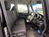 運転席シート廻りは使用感も少なく、良好な状態となっています。丁寧に使われていたことがよくわかりますね。