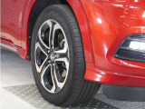 認定中古車では、厳しいHonda認定基準をクリアした厳選されたHonda認定中古車のみ、取り扱っております。「ご購入前の安心」「納車後の信頼」を車両と一緒に提供しております。