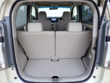◆定員乗車時のカーゴルームです。普段のお買い物の荷物やたくさんの収納が可能です。
