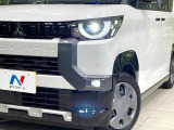 【LEDヘッドライト】悪天候や夜間走行時も良好な視界を確保し安心して運転できる高輝度LEDヘッドライトを装備!点灯速度が早く、消費電力も抑えられています。