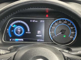 【メーター】電気自動車ならではのスピードメーターなどはデジタル&カラフルなのでとても見やすくなっています♪