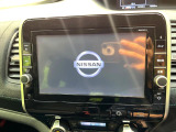 【大画面ナビ】人気の大型9インチナビを装備。存在感のある大画面はインパクト大!ナビ利用時のマップ表示は見やすく、テレビやDVDは臨場感がアップ!いつものドライブがグッと楽しくなります♪