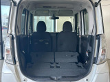 普段のお買い物や通勤、送迎等に十分な荷室スペースを確保しております。セカンドシートを倒すと、大きな荷物の積載も可能です♪