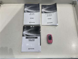 【キーレス】少し離れた場所からでもボタン一つでドアの開錠・施錠ができるのでとっても便利!
