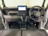 この車両は禁煙車となりますがタバコを含めた車内のニオイに関しては、個人の主観となる為、ご来店時にお客様に確認して頂いておりますので、ご了承下さい。