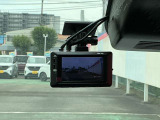 ドライブレコーダー装備です!もしもの時やあおり運転など、映像記録は証拠になるのであると安心ですね!