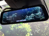 【デジタルインナーミラー】後席の大きな荷物や同乗者で後方が確認しづらい時でも安心!カメラが撮影した車両後方の映像をルームミラー内に表示。クリアな視界で状況の確認が可能です!