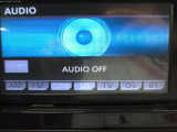 嬉しい装備です♪フルセグTV・DVD再生・Bluetoothオーディオに対応しています!!