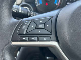 ハンドルスイッチで車両設定・オーディオの選曲や音量調整などが出来、安全性もアップ。