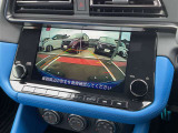 駐車時に便利なバックモニター付きです。これで馴れない場所での駐車も安心ですね。