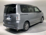 ご納車前にはエンジンオイル・オイルエレメント等を交換して、トヨタディーラーのエンジニアがしっかりと整備をさせていただきます。交換部品などについては、スタッフへお尋ねください。