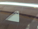 【i-ACTIVESENSE】走行中に前方の車両等を認識し、衝突しそうな時は警報とブレーキで衝突回避と被害軽減をアシスト。より安全にドライブをお楽しみいただけます。